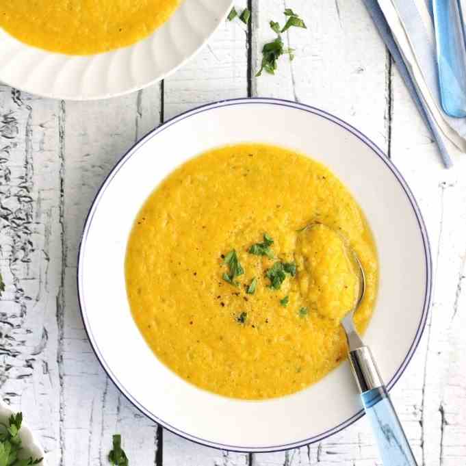 Roasted yellow pepper and tomato soup