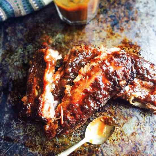 Apple and soy pork ribs