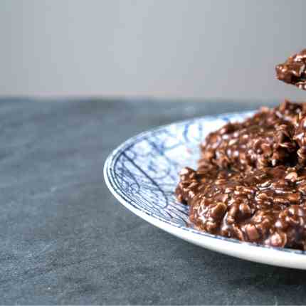 No Bake Chocolate Cookies with Coconut Oil