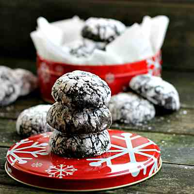 Chocolate Amaretto Crinkles