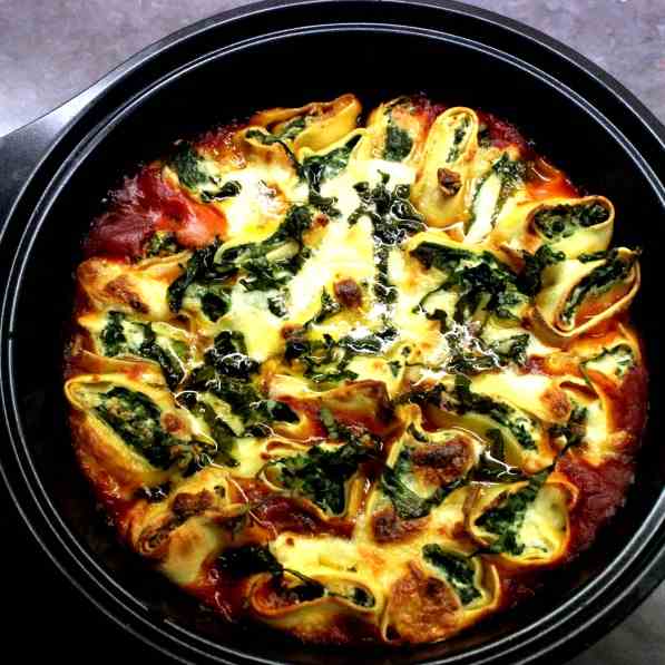 Baked Spinach-Ricotta Rotoli