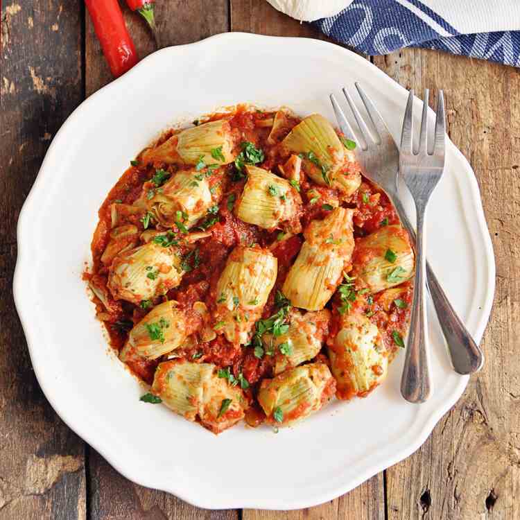 Artichoke Hearts with Spicy Tomato Sauce