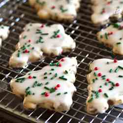 Cinnamon Chip Shortbread Cookies