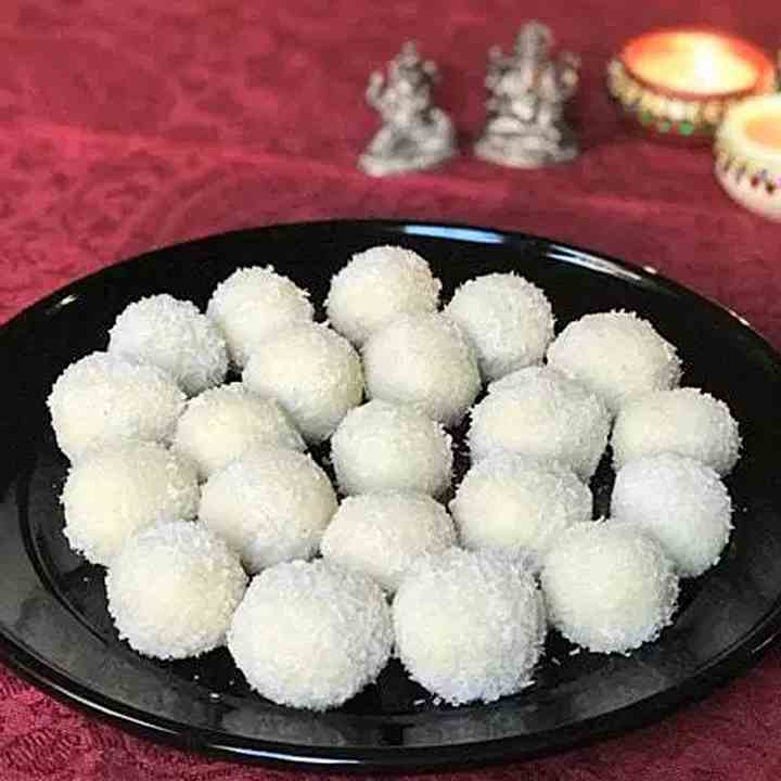 Coconut Almond Laddoo