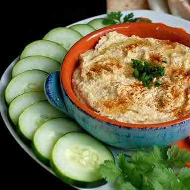 Homemade Hummus