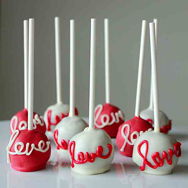 Love Cake Pops