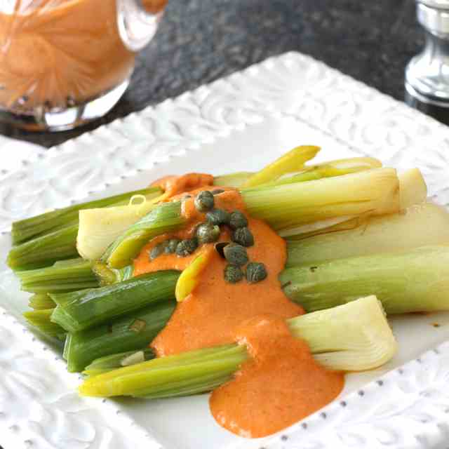 Braised Leeks with Cream Cheese Sauce