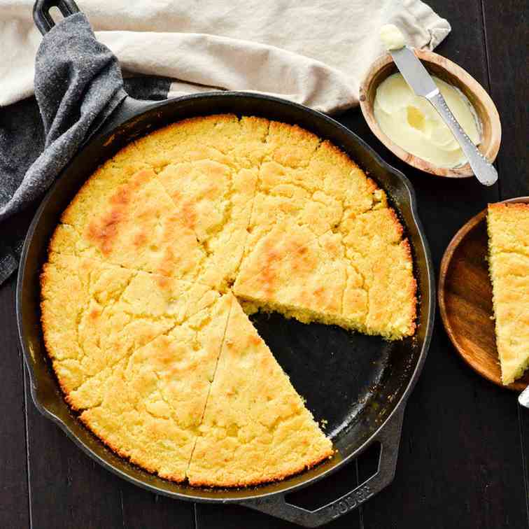 Healthy Skillet Cornbread