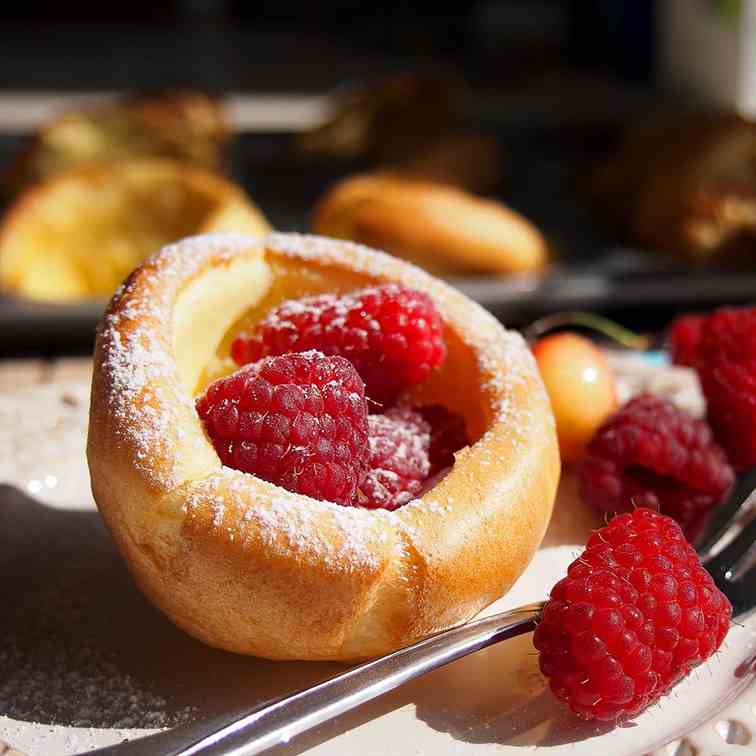 Mini dutch baby berry baskets