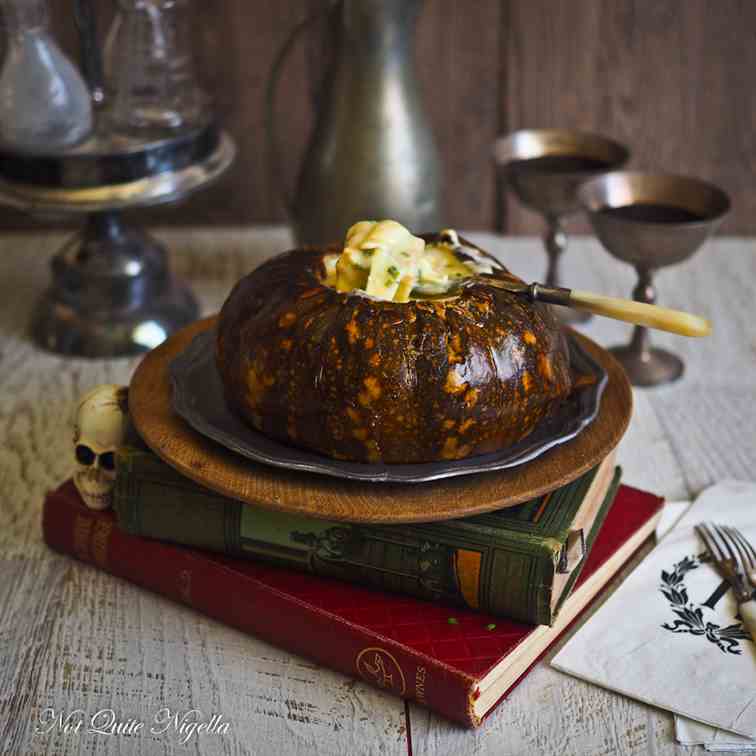 4 Cheese Edible Pumpkin Bowl Fondue