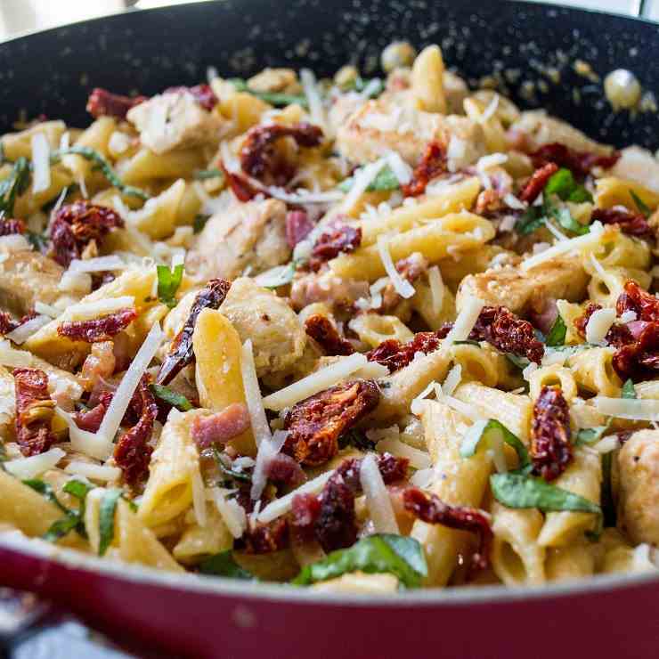 Tuscan Chicken Pasta