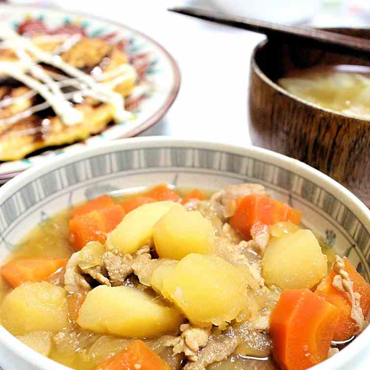 Nikujyaga, braised meat and potatoes