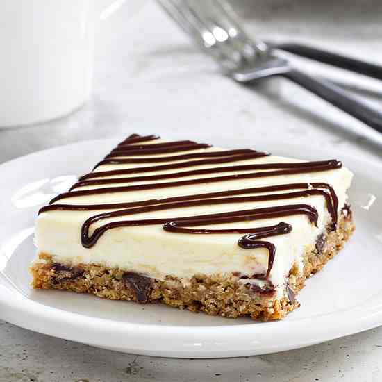 Oatmeal Chocolate Chip Cheesecake Bars