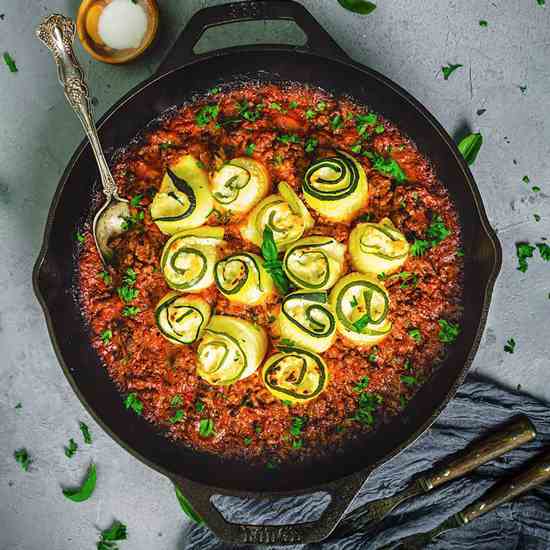 Low-Carb Zucchini Lasagna Rolls