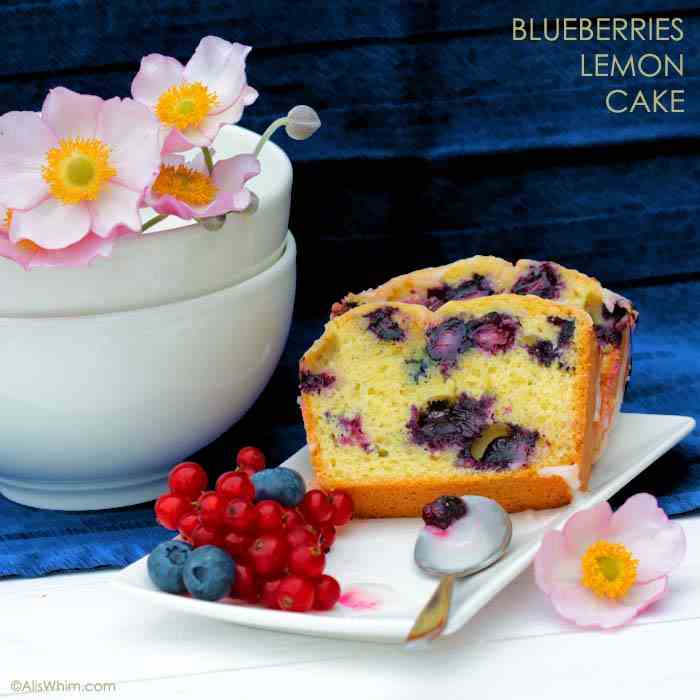 Lemon and blueberry cake 