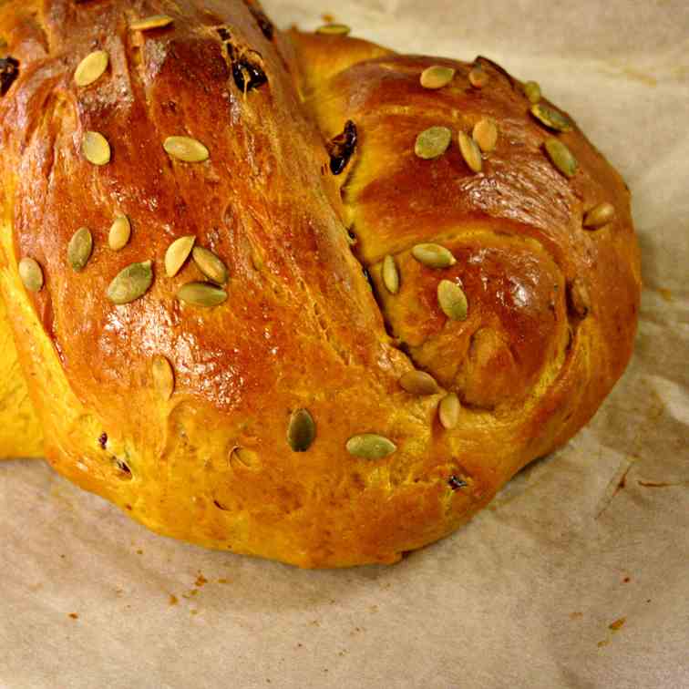 Pumpkin Cranberry Challah