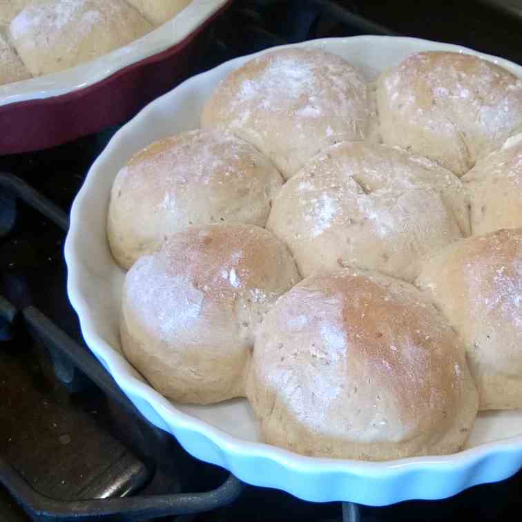 Spelt and Flax Seed Bread Rolls