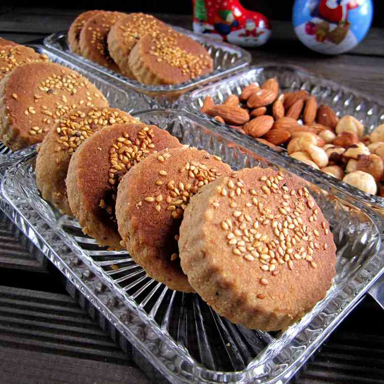 Polvorones (Spanish Christmas sweet)