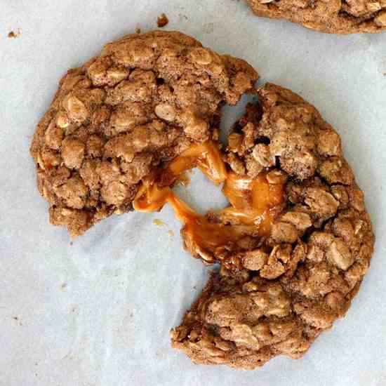 Caramel Apple Oatmeal Cookies