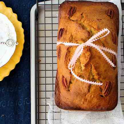 Banana pecan quick bread