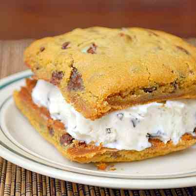  Mint Chocolate Chip Ice Cream Sandwiches