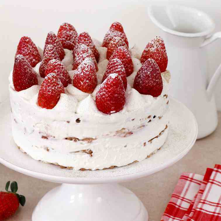 Strawberry and Cream Icebox Cake