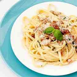 Creamy Linguine with Prosciutto