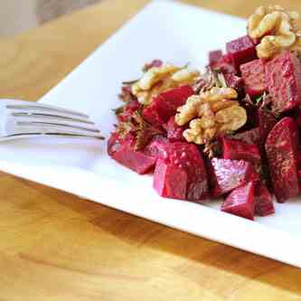 Creamy beet salad