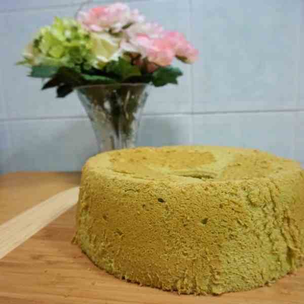 Pandan Chiffon Cake 