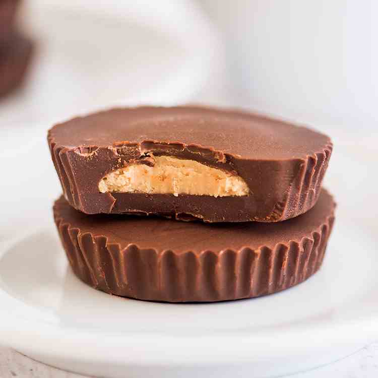The Easiest Homemade Peanut Butter Cups (S