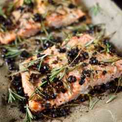Salmon with juniper and rosemary