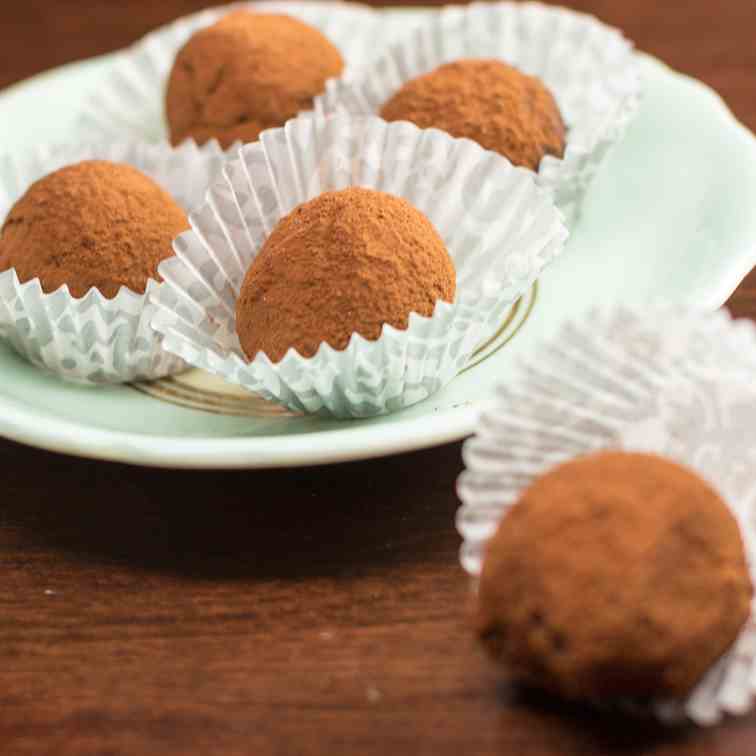 Sinfully Rich Chocolate Truffles