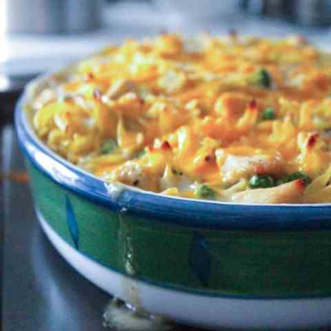 Hearty Chicken & Noodle Casserole