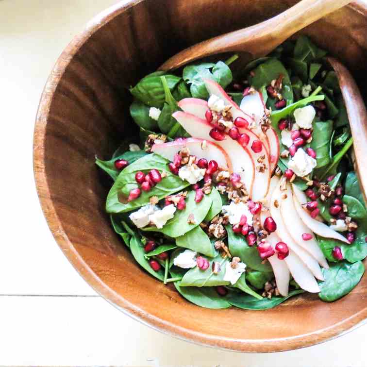 Spinach Salad with Pear - Pomegranate