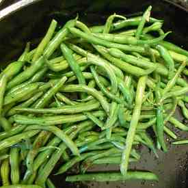 Garlicky Green Beans