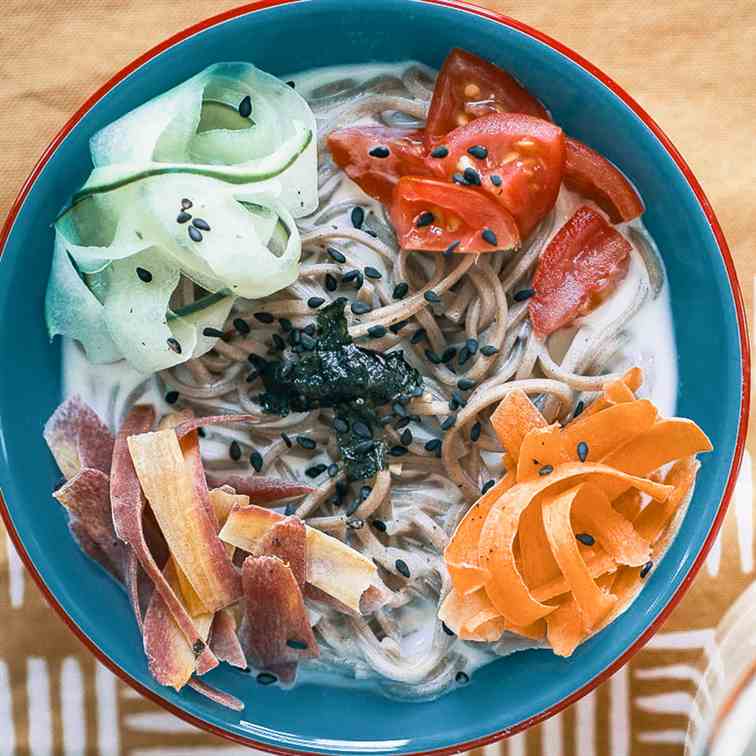 Korean Soymilk Noodles (kongguksu)