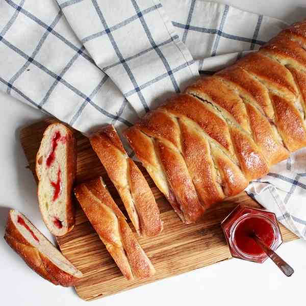 Braided bread