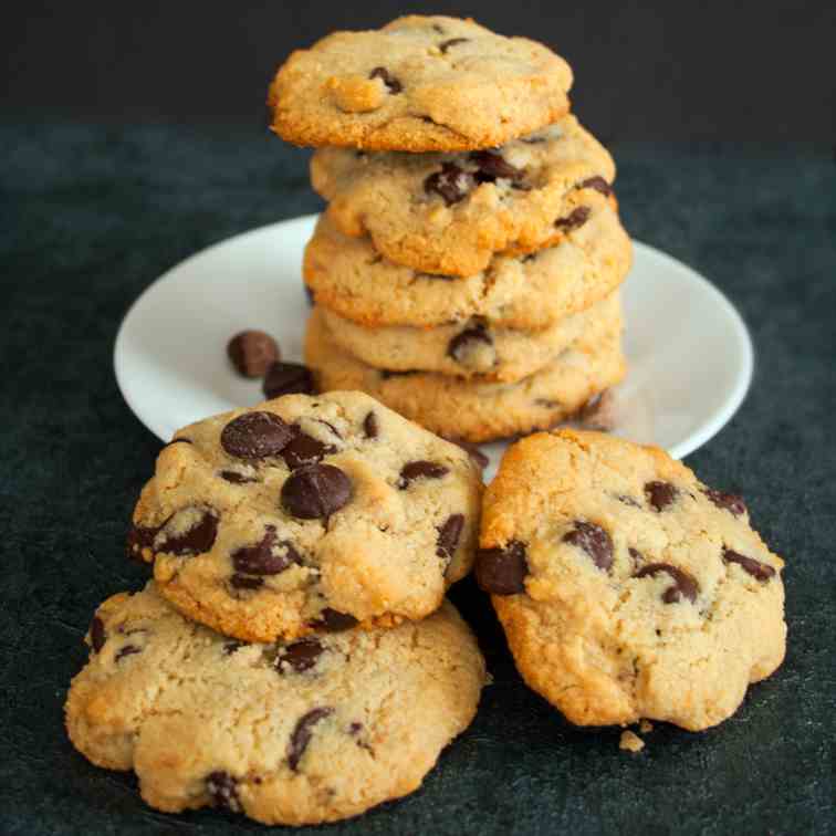 Paleo Chocolate Chip Cookies