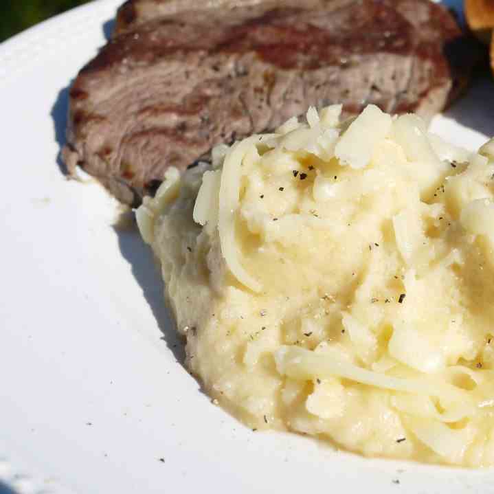 Cheesy Microwave Mashed Potatoes