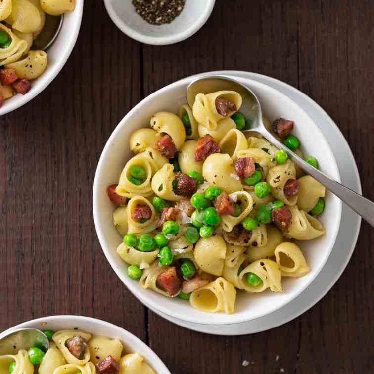 Pasta with Peas and Pancetta