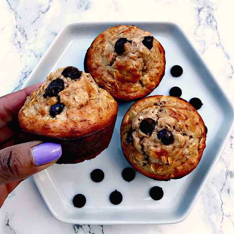 Almond Butter Oatmeal Protein Muffins