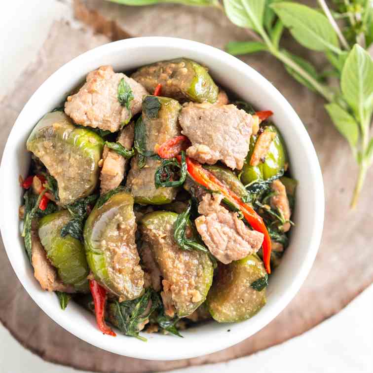 Eggplant Stir-Fried with Thai Basil Leaves