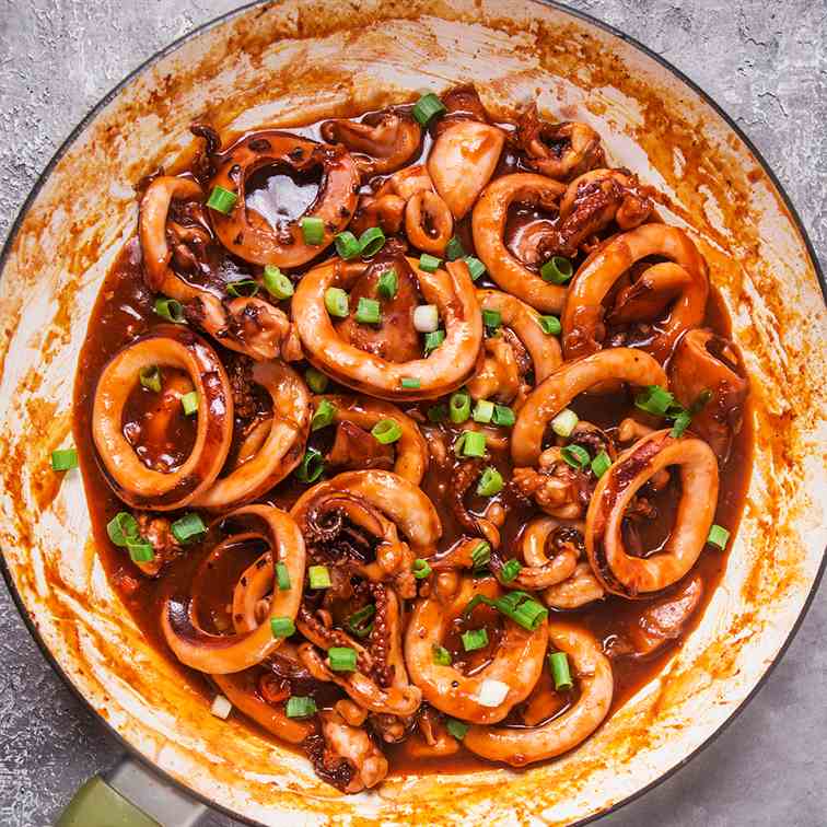 Tomato Squid Stir Fry