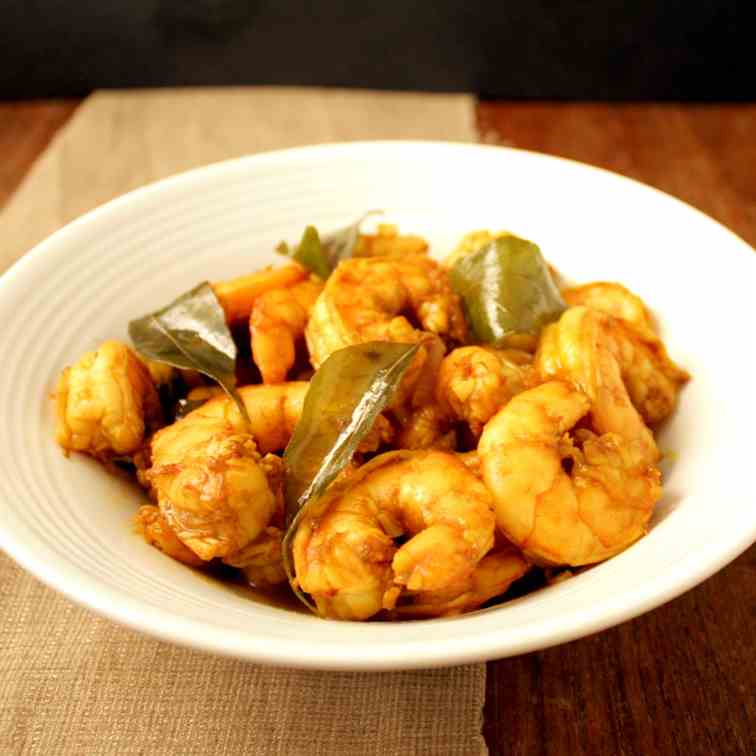 Pomegranate Curry Shrimp