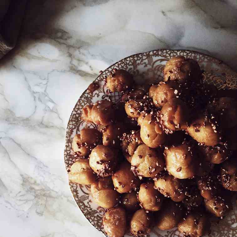 the (neapolitan) italian struffoli recipe