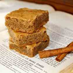 Cinnamon Blondies