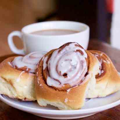 Homemade Iced Cinnamon Scrolls