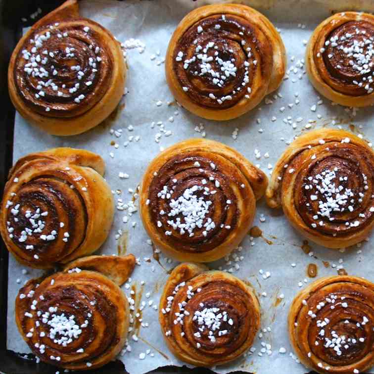 Real Cinnamon Buns