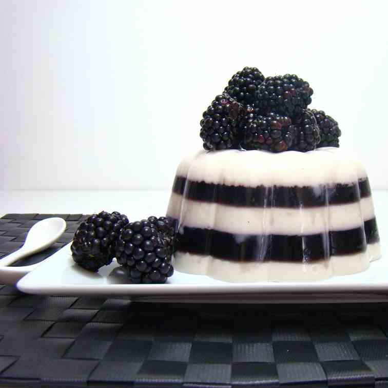 Coconut blackberry jelly