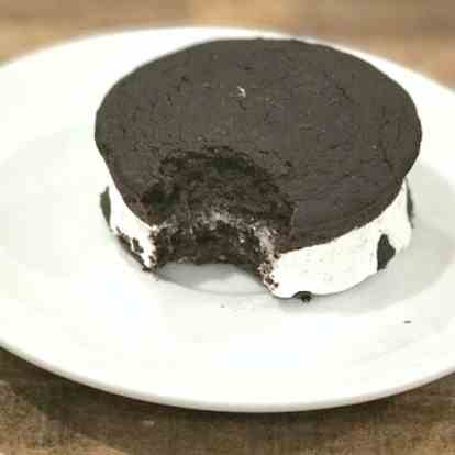 Dark Chocolate Whoopie Pies